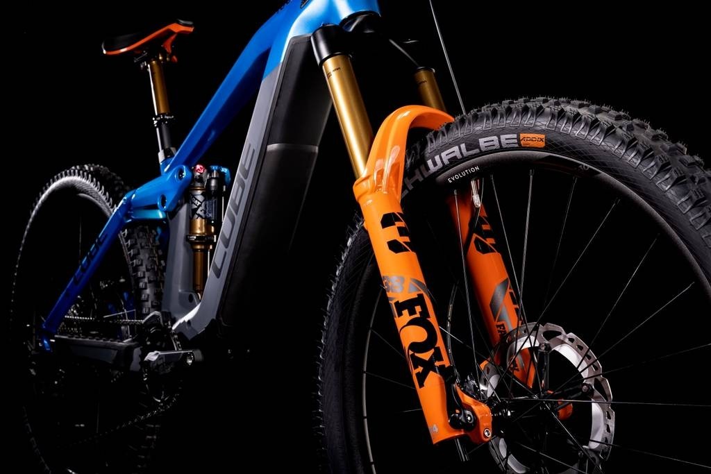 Stereo hybrid 160 action team clearance
